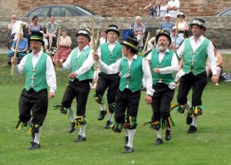 800px-Morris.dancing.at.wells.arp